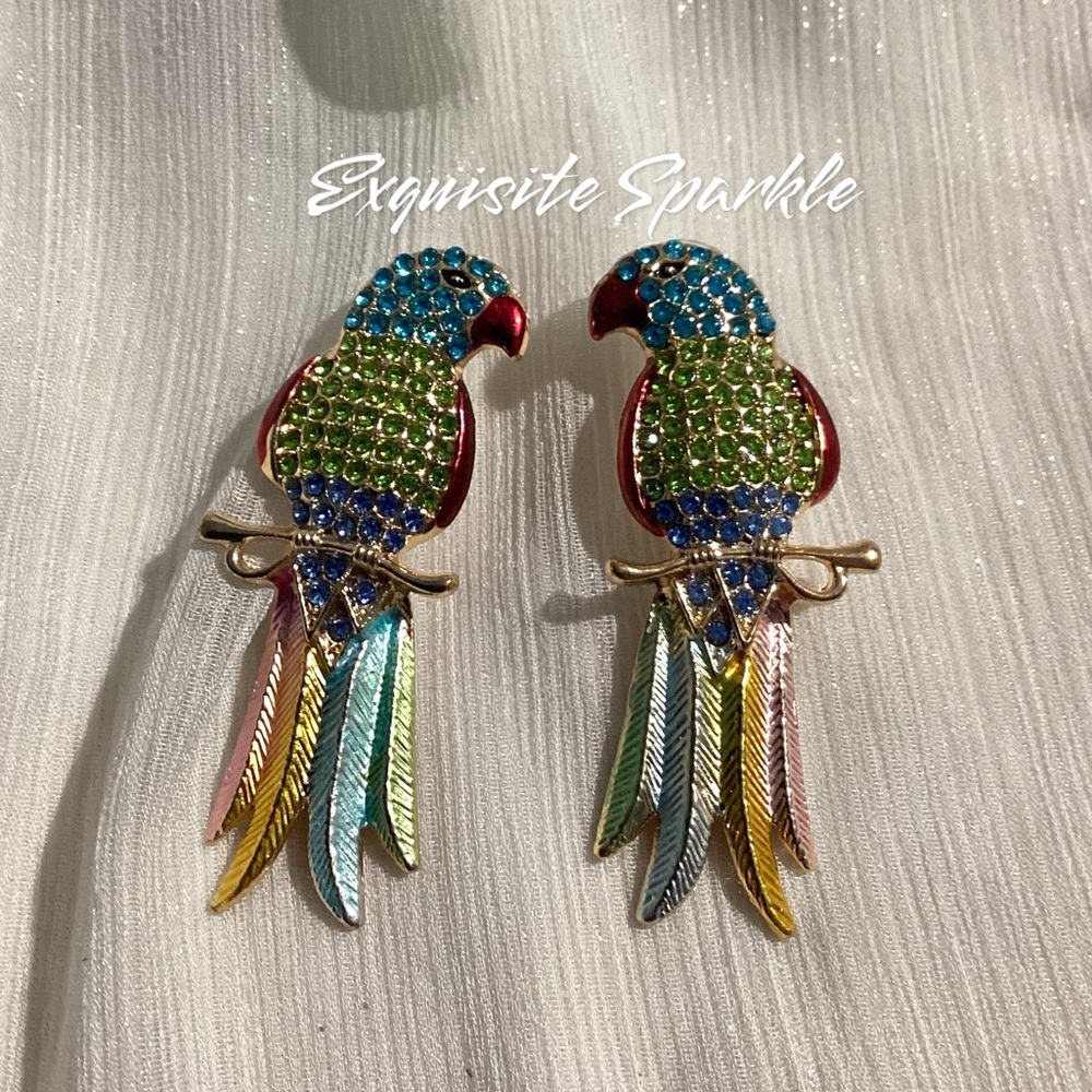 🦜GoldTone Sparkly Colorful Rhinestone Parrot Unique Statement Earrings